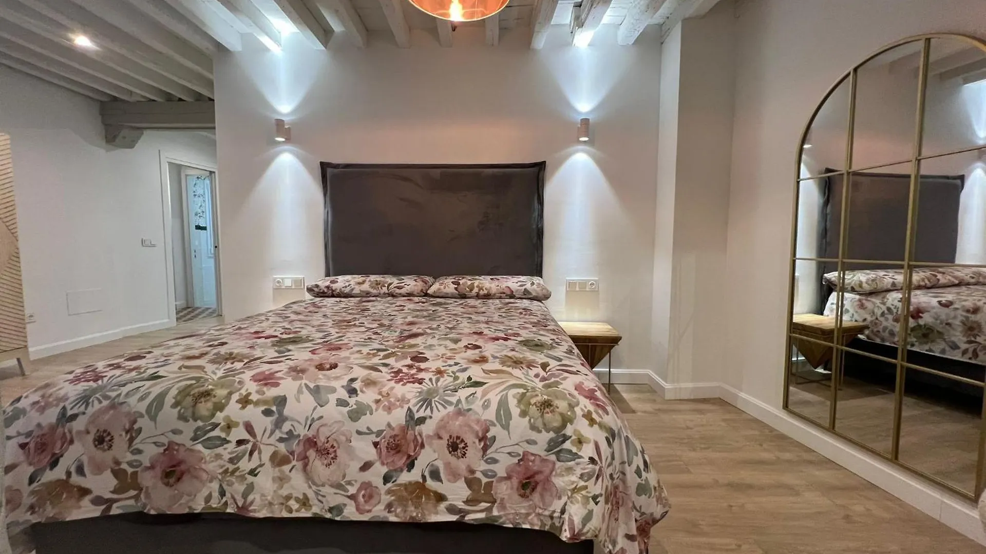 Apartment Reycatedral Lujo 3Rooms En El Centro Historico Malaga